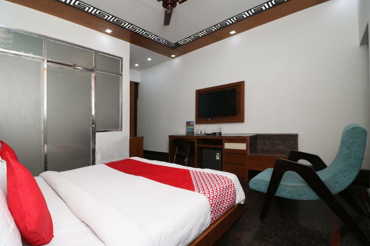 Oyo 10448 Green View Home Stay Деградун Екстер'єр фото
