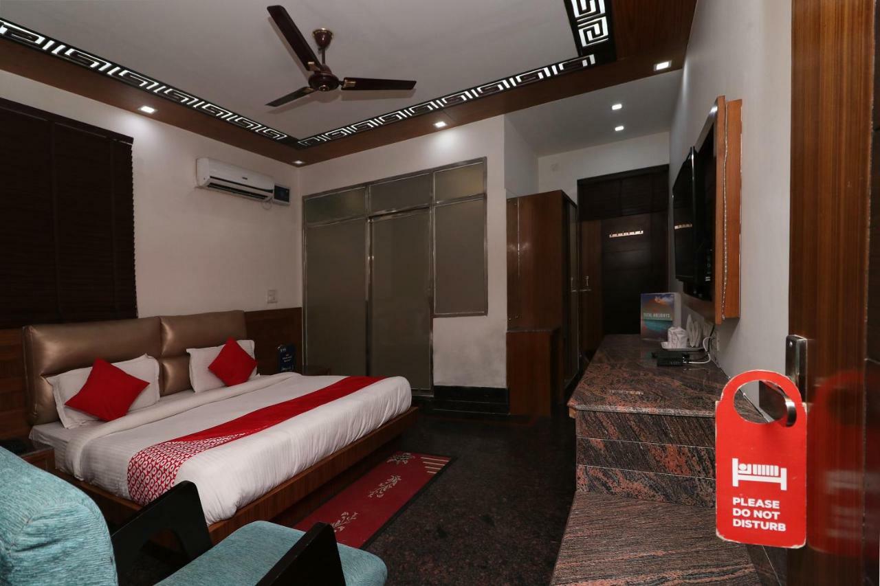 Oyo 10448 Green View Home Stay Деградун Екстер'єр фото