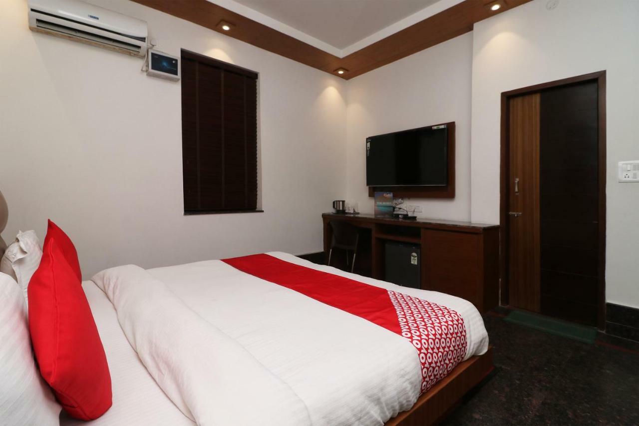 Oyo 10448 Green View Home Stay Деградун Екстер'єр фото