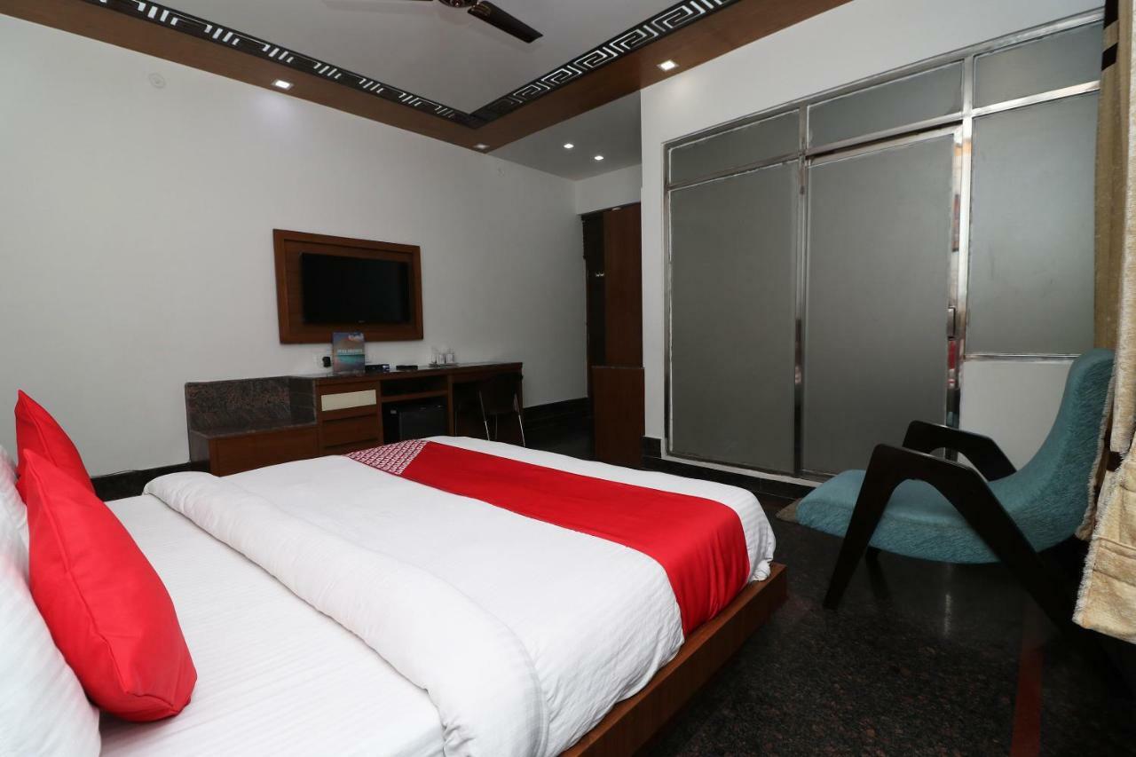 Oyo 10448 Green View Home Stay Деградун Екстер'єр фото